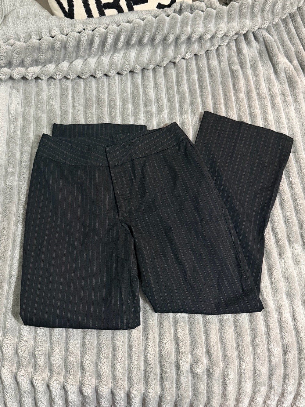 Women’s vintage Black Pinstripe Dress Pants 8 petite